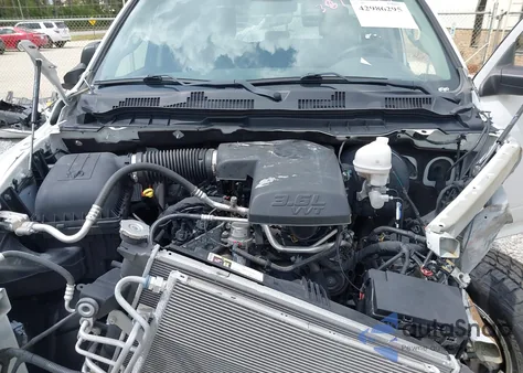 2020 Ram 1500 Classic Tradesman Quad Cab 4X4 6'4 Box from USA, damaged, VIN 1C6RR7FG4LS129921